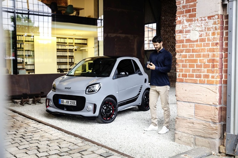 Smart: adesso solo elettrica. I prezzi in Italia