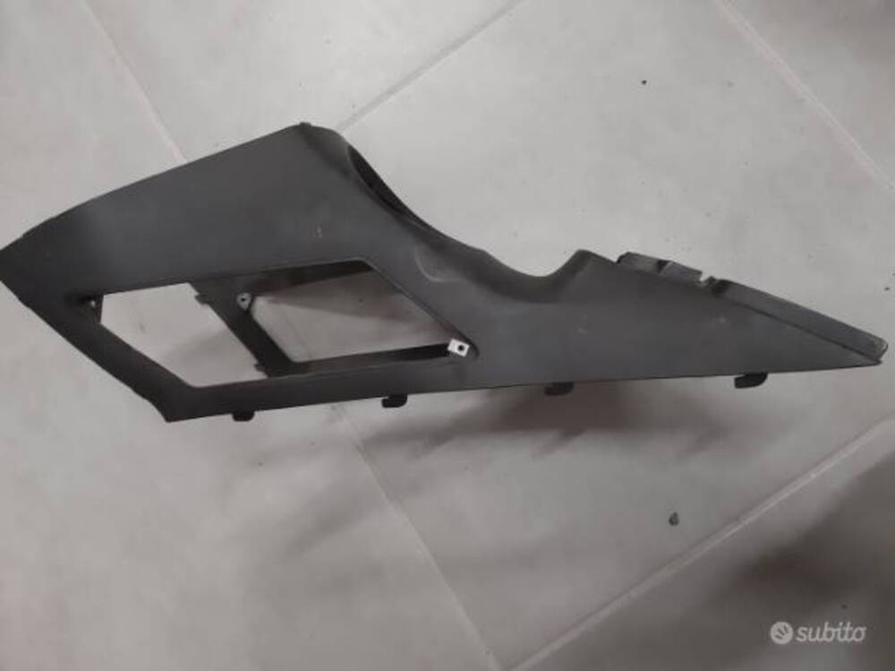 Carena tunnel centrale Gilera Nexus 500 (3)