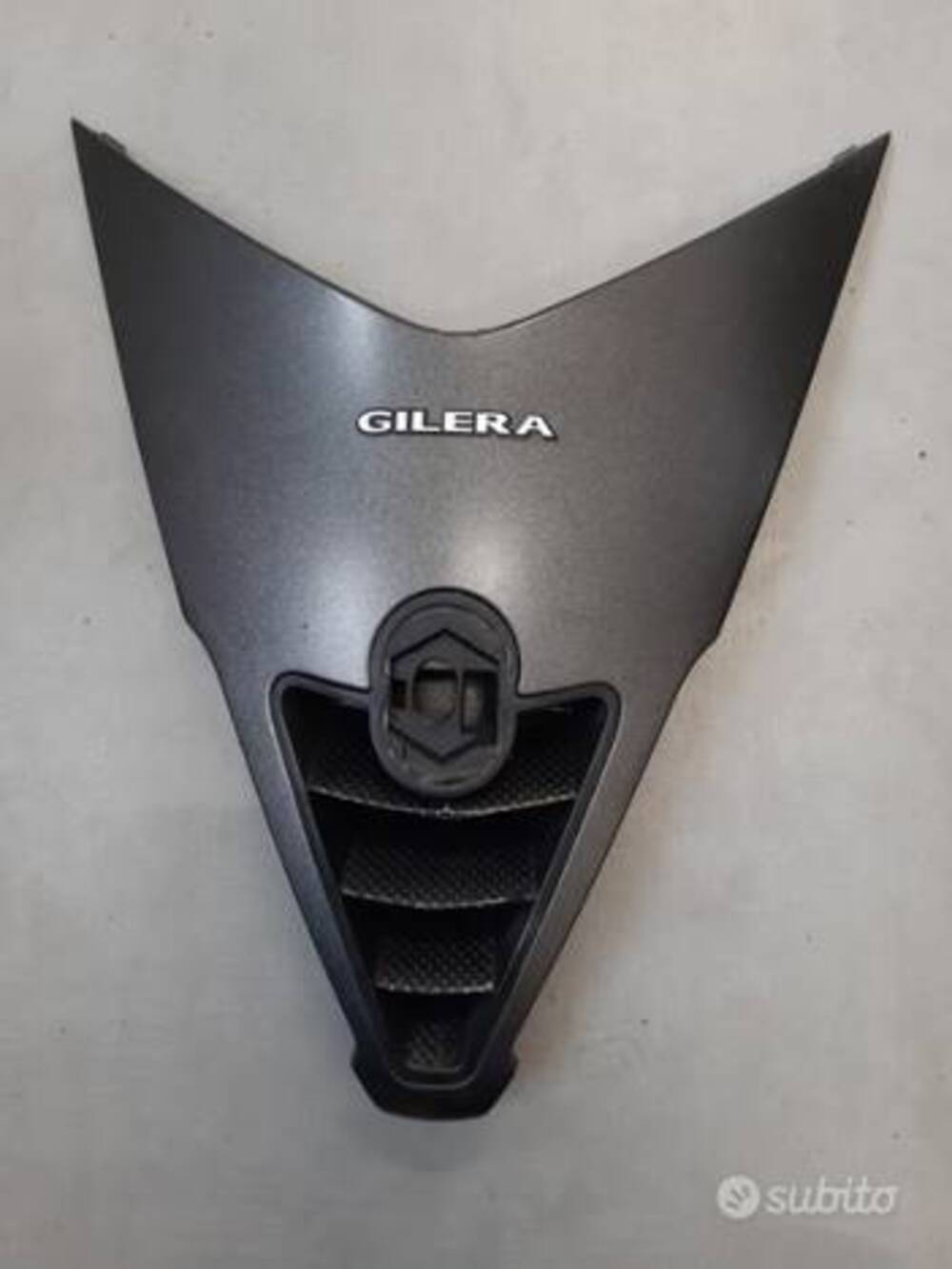 Cornice anteriore scudo Nexus 500 Gilera