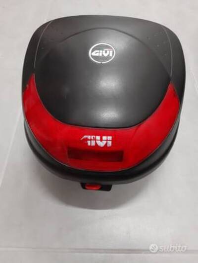 Bauletto Givi Gilera Nexus 500 E300N Monolock nero