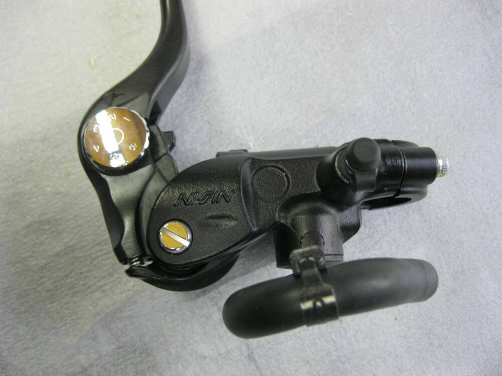 MV Agusta F3 pompa freno anteriore Nissin (2)