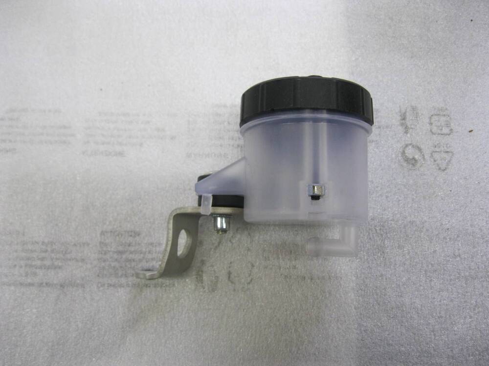 MV Agusta F3 pompa freno anteriore Nissin (3)