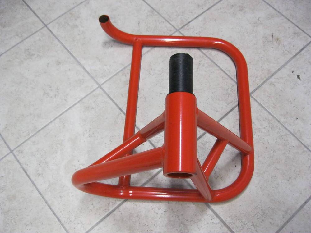 Cavalletto posteriore MV Agusta (3)