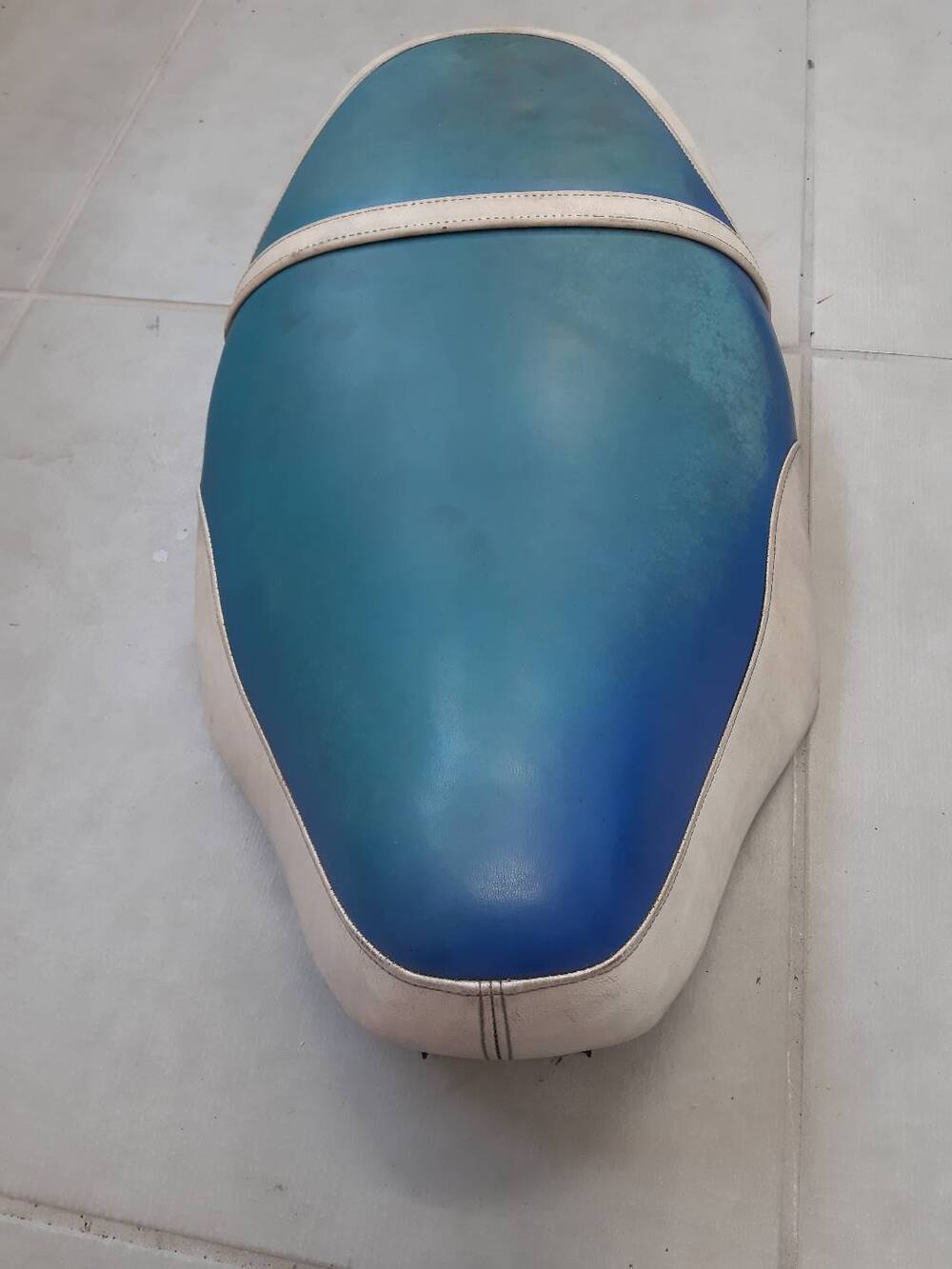 Sella Piaggio NRG 50 MC3 2003 (4)