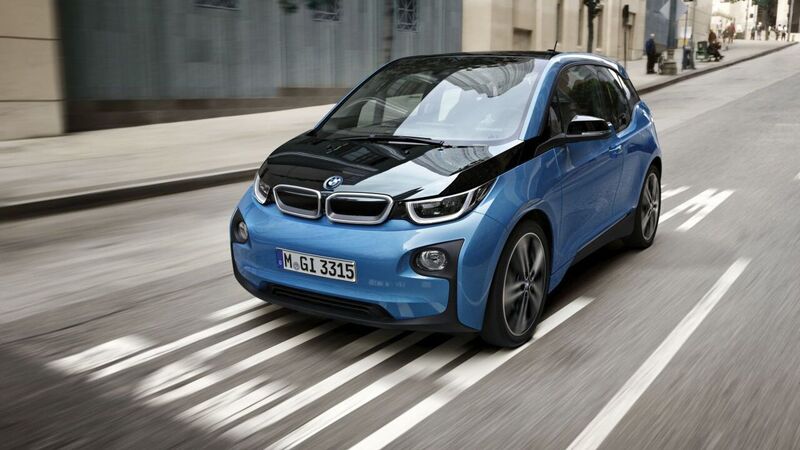 BMW i3 94 Ah: l&#039;autonomia sale a 300 km