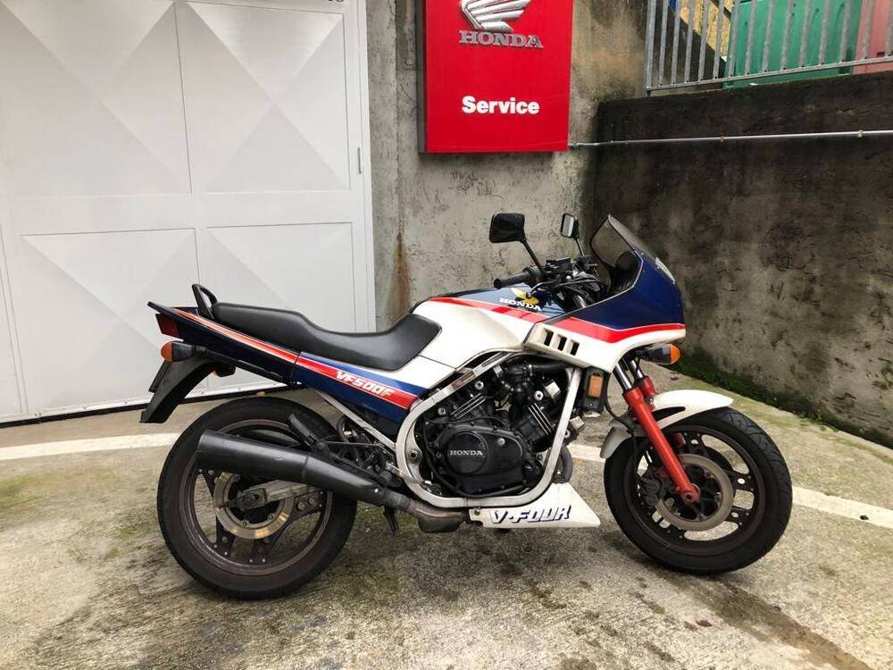 Honda VF500F