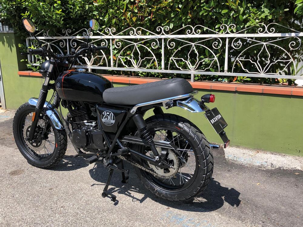 Brixton Motorcycles Cromwell 250 (2021 - 25) (7)
