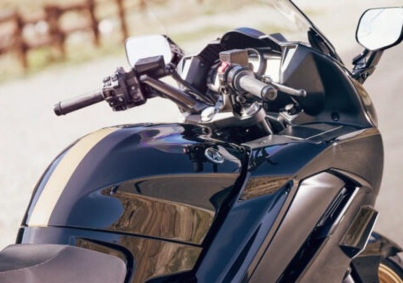 Yamaha FJR 1300 FJR 1300 AE Ultimate Edition (2019 - 20) (4)