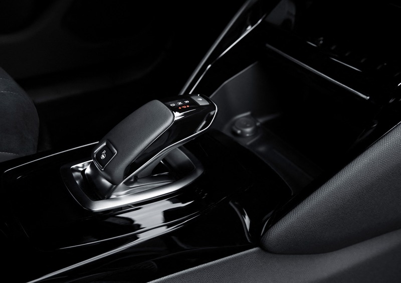 Peugeot 2008 (2019-->>) (34)