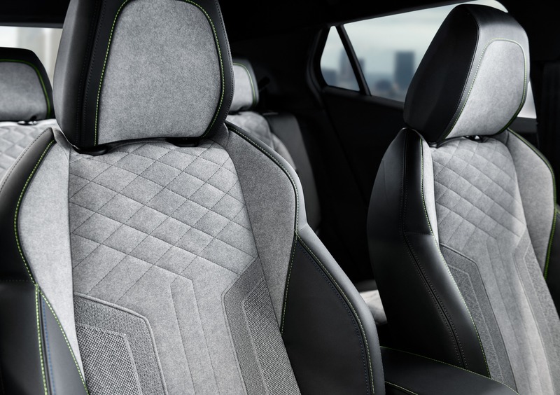 Peugeot 2008 (2019-->>) (29)