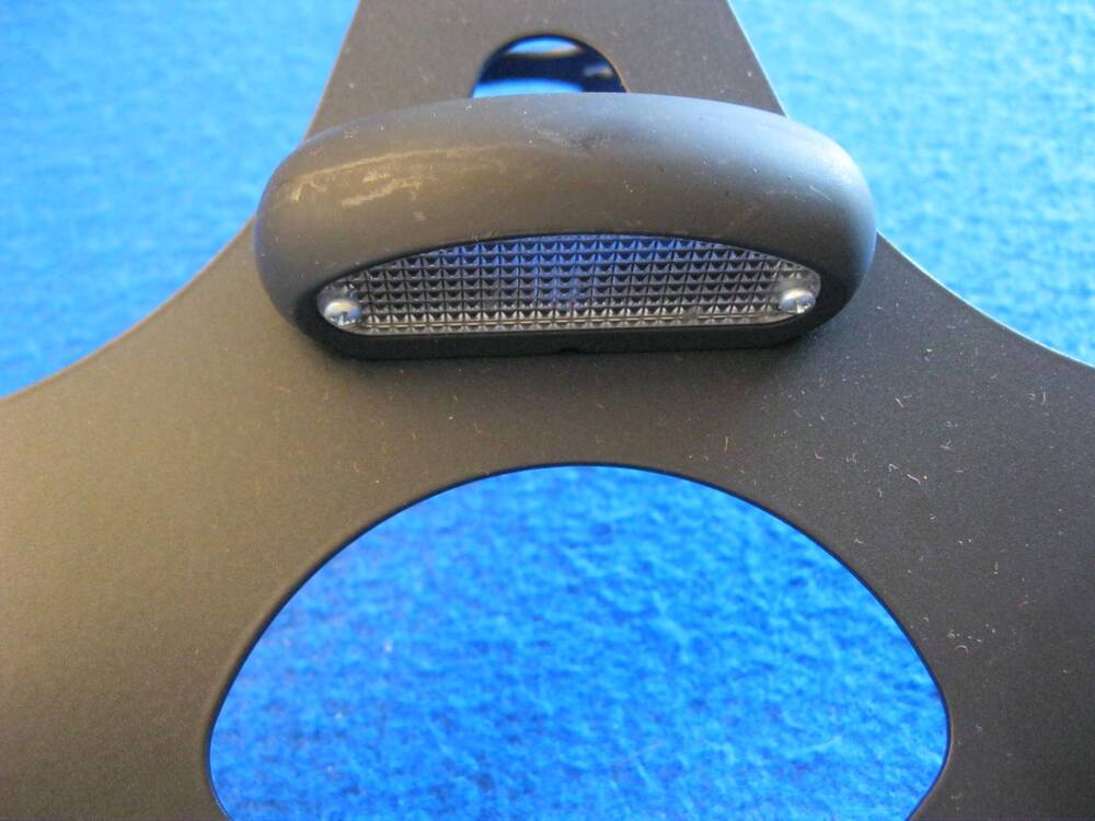 Porta targa racing De Pretto per Yamaha R1 '04 (4)