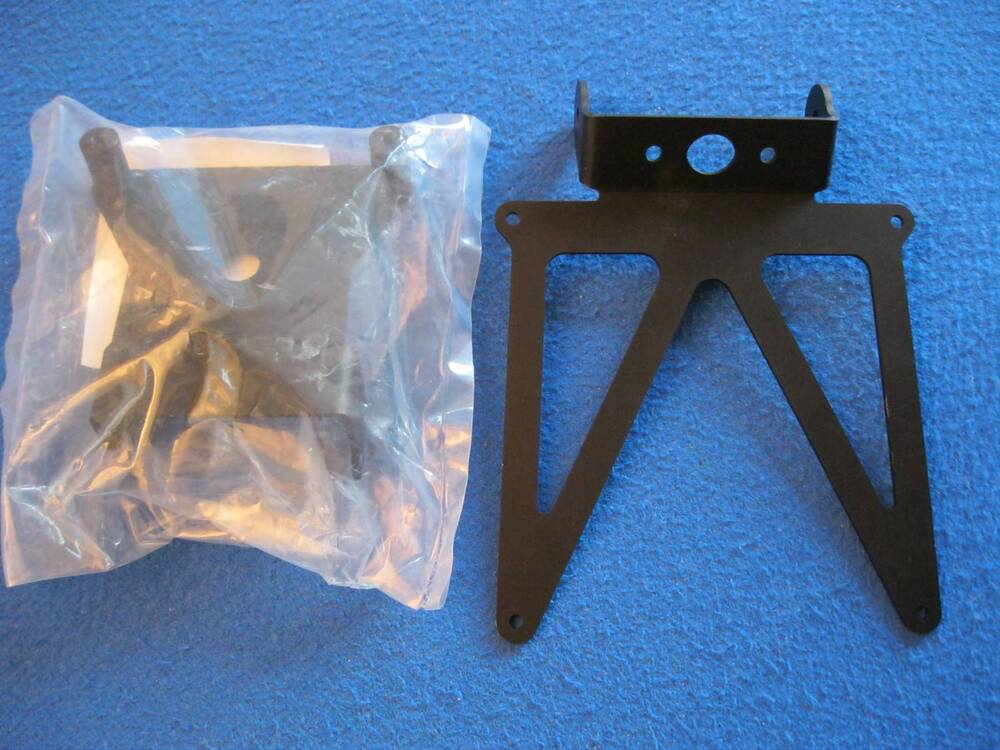 Porta targa regolabile MV Agusta Brutale (2)