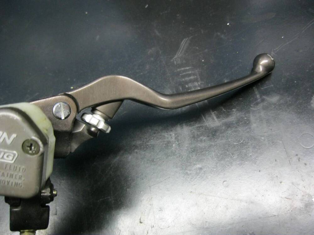 MV Agusta F4 impianto freno anteriore Brembo (5)