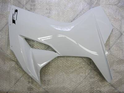 MV Agusta F3 675 bianca fiancata destra