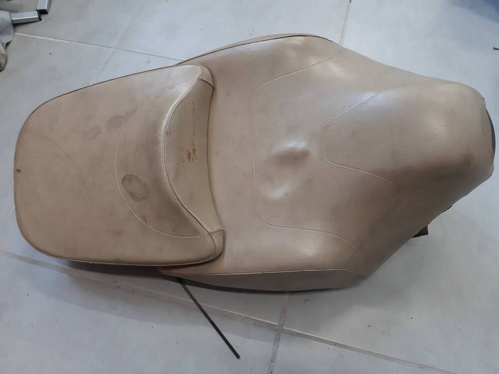 Sella Aprilia Scarabeo 125 - 150 (3)