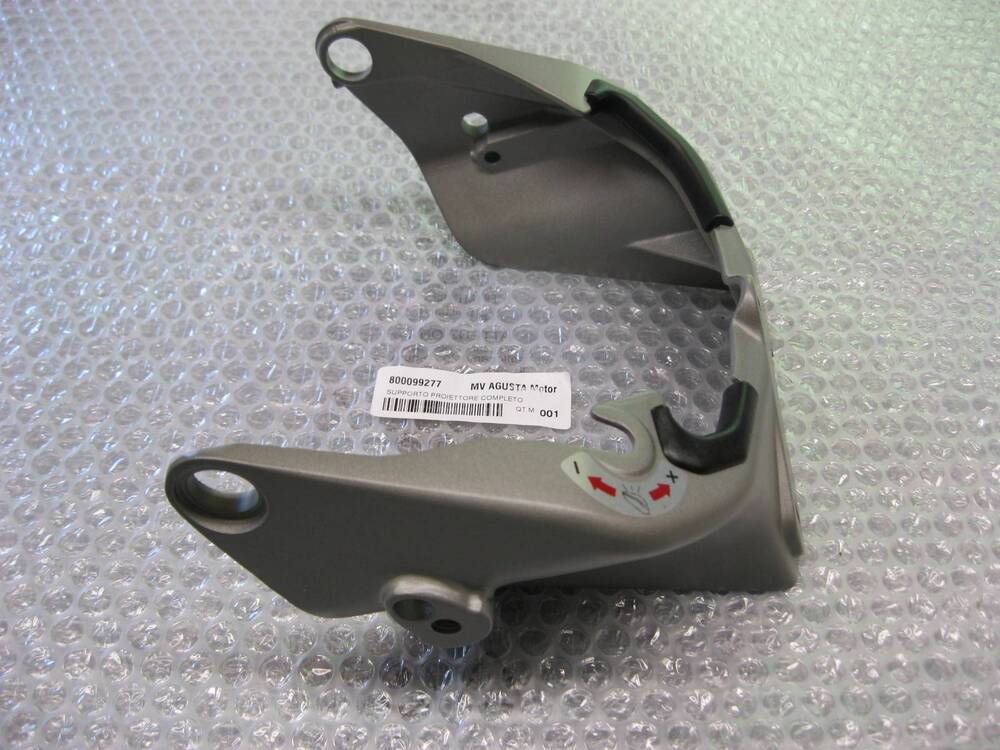 MV Agusta Brutale supporto fanale anteriore (4)