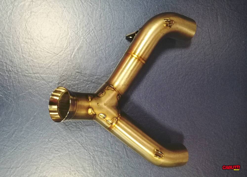 COLLETTORE AKRAPOVIC (2)