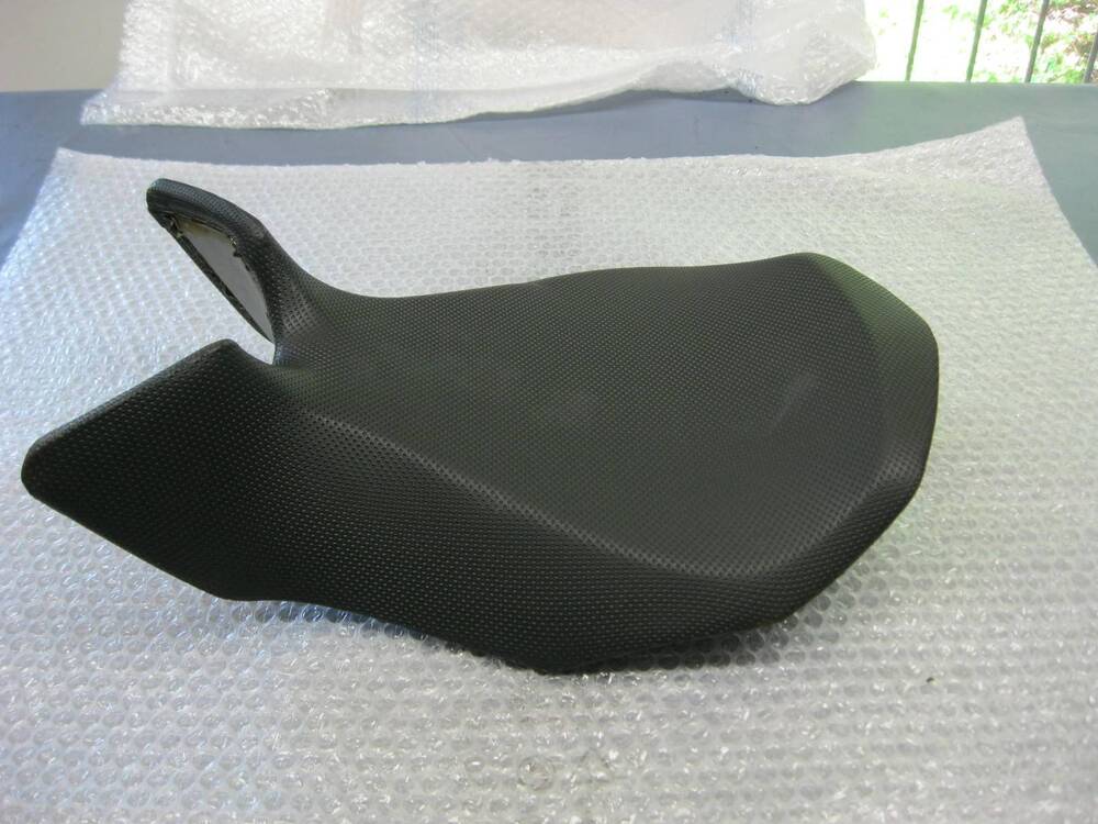 MV Agusta Brutale sella pilota