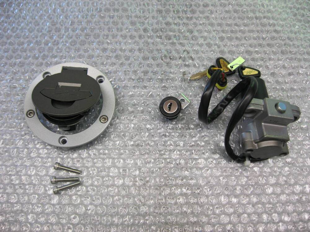 MV Agusta B4 - F4 kit blocchetto e serrature (3)