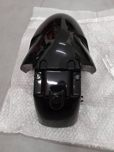 Parafango anteriore Aprilia Scarabeo 125-200 Light