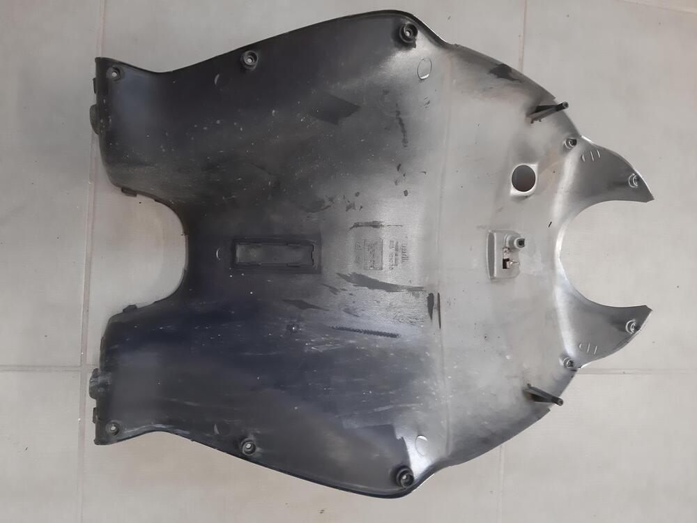 Retro scudo Aprilia Leonardo 125-150