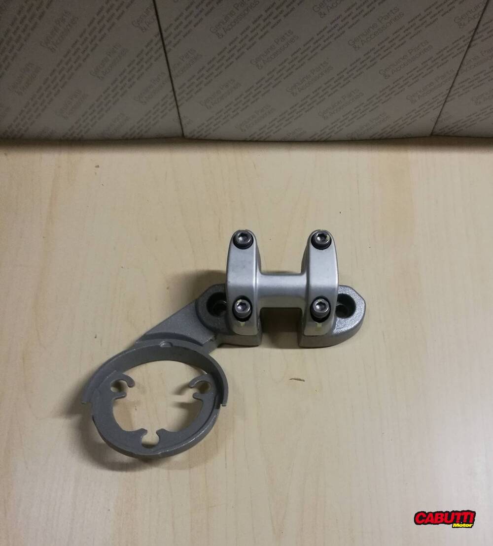 SUPPORTO MANUBRIO Ducati