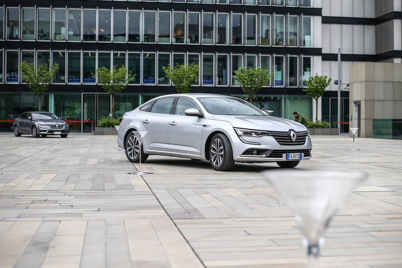 Renault Espace e Talisman: la precisione del 4Control