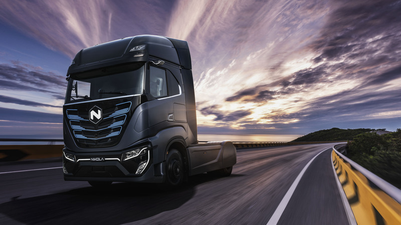 Iveco e Nikola lanciano il camion elettrico Nikola Tre