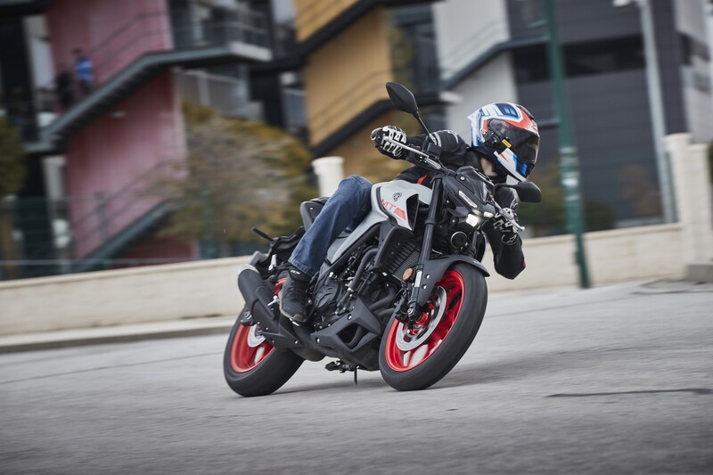 Yamaha MT-03 2020: la fun-bike diventa pi&ugrave; facile e divertente