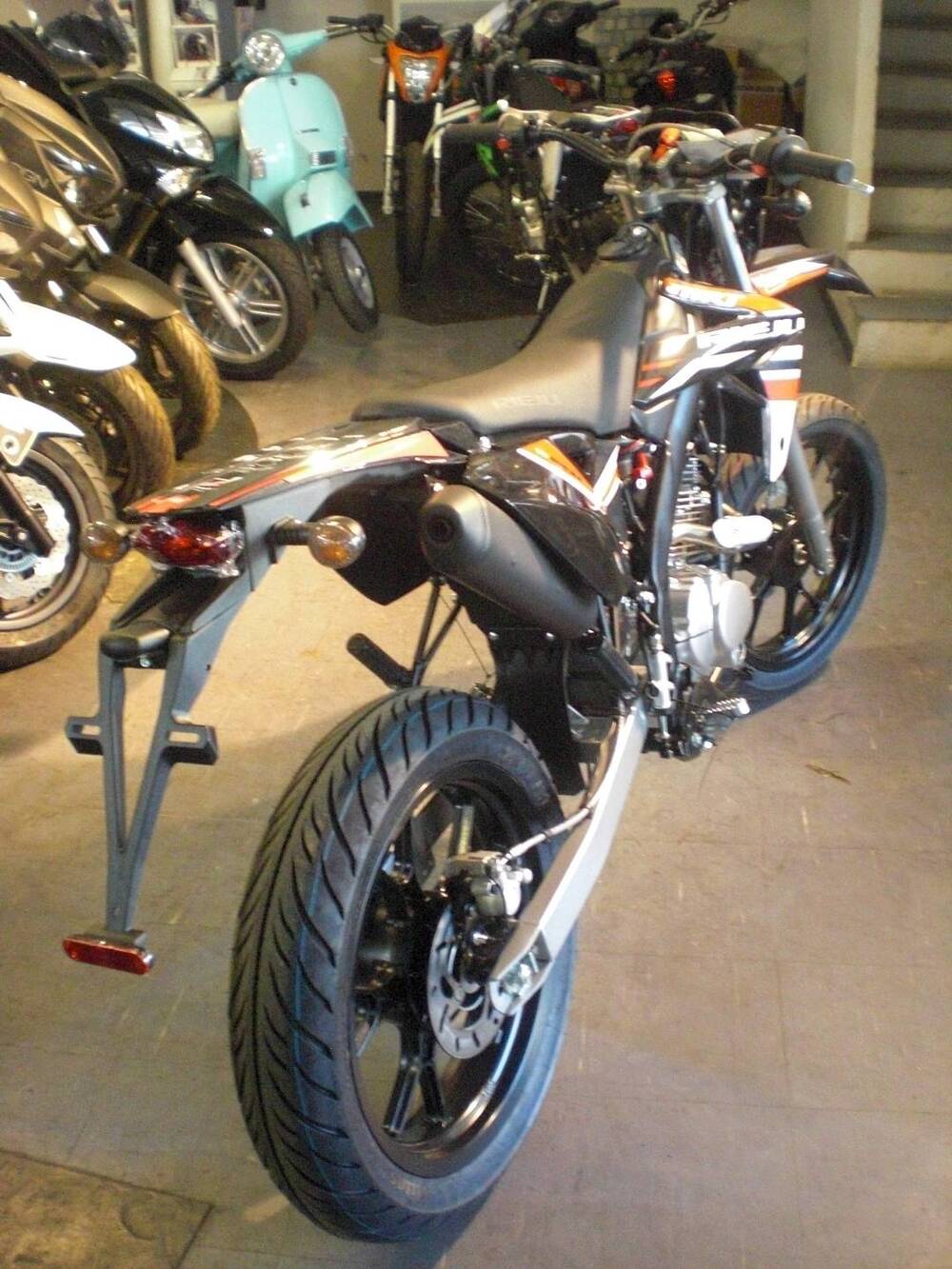 Rieju Marathon 125 Motard A.C. (2011 - 17) (2)