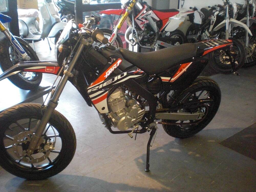 Rieju Marathon 125 Motard A.C. (2011 - 17) (3)