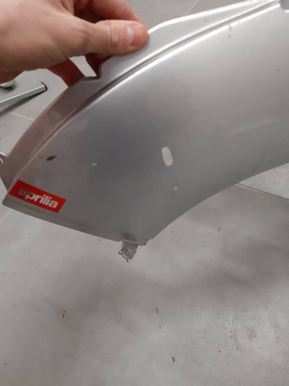 Parafango carena posteriore Aprilia Scarabeo (4)