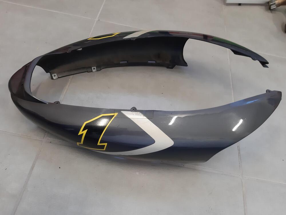 Carena posteriore Aprilia Sr 50 125 150 (2)