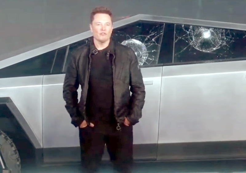 Elon Musk: &egrave; tutta colpa dello zio di Torino