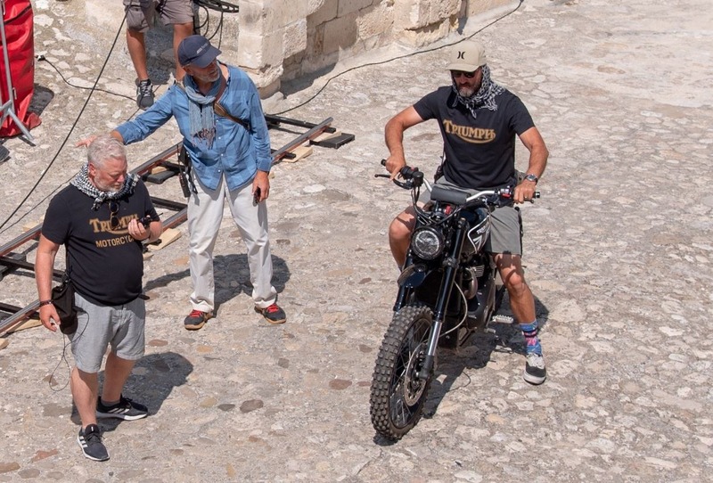 James Bond: in &quot;No Time to Die&quot; compariranno le nuove Triumph Tiger 900 e Scrambler 1200