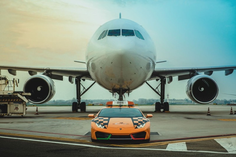 Lamborghini: una Huracan RWD per l&rsquo;aeroporto di Bologna