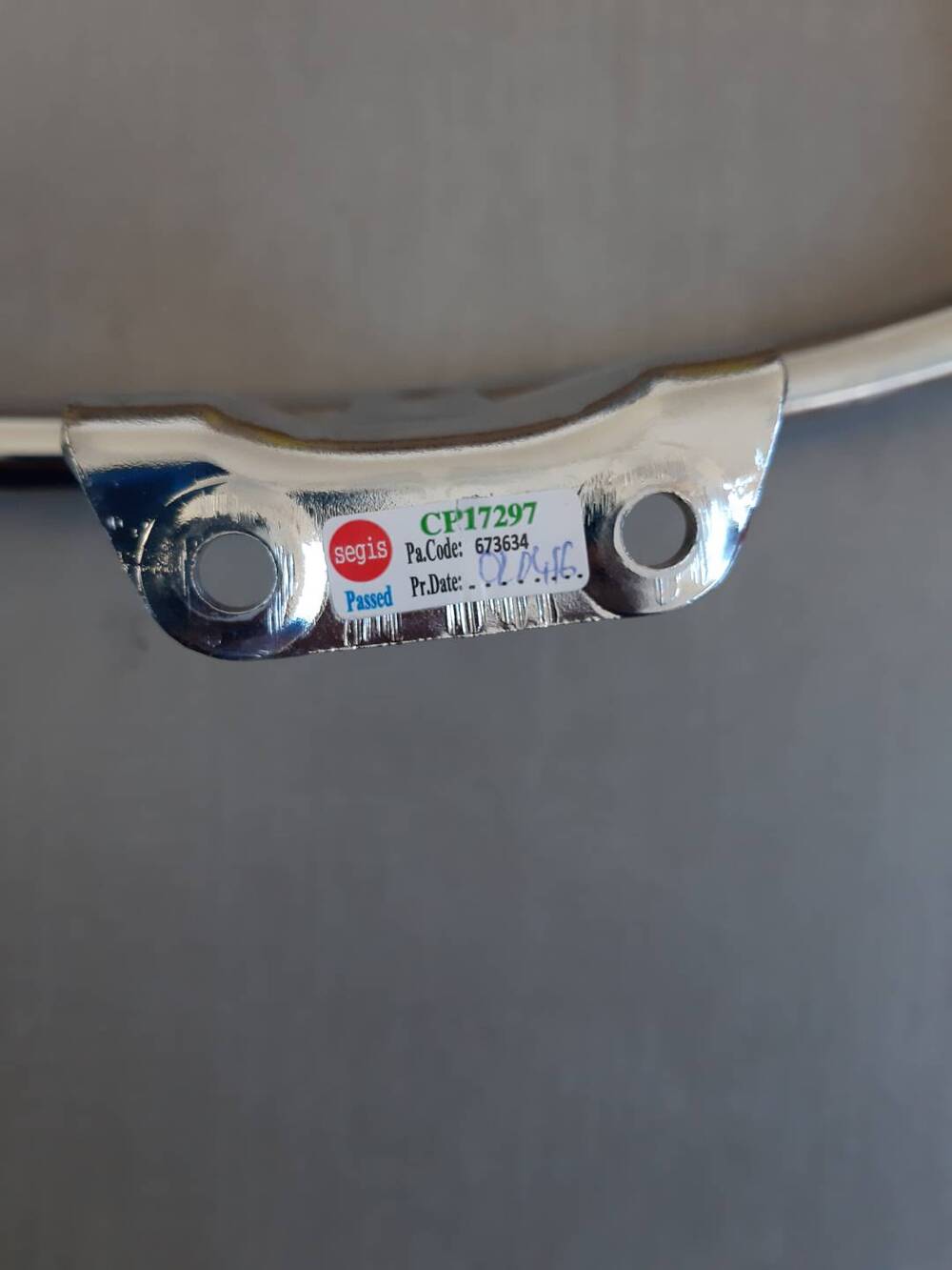 MANIGLIA SELLA TELAIO CROMATA PIAGGIO Vespa primav (3)