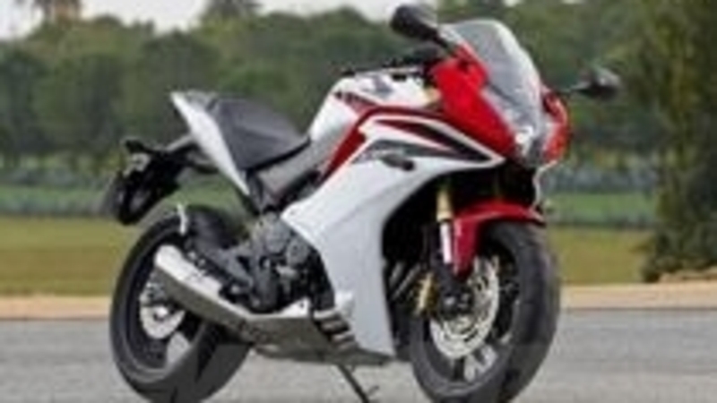 Con l&#039;acquisto di una CBR600F il terminale Akrapovic &egrave; in omaggio