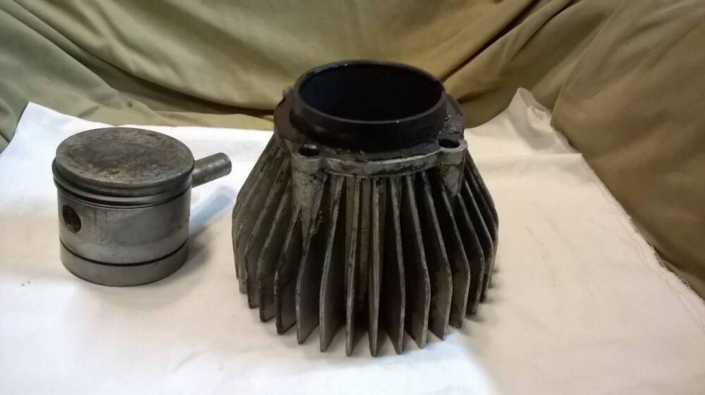 Cilindro, pistone, fasce per Moto Guzzi Ercole (2)