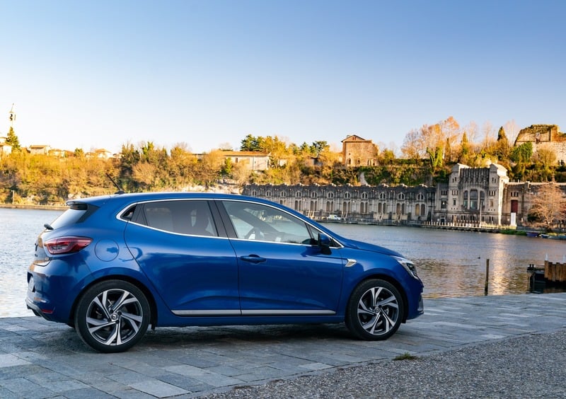 Renault Clio (2019-->>) (28)