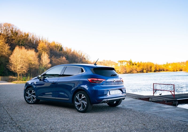 Renault Clio (2019-->>) (26)