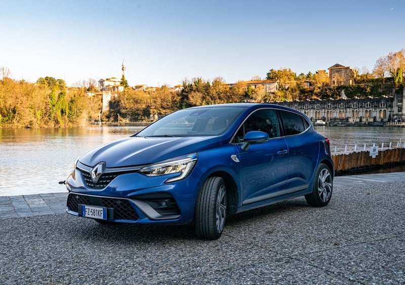 Renault Clio (2019-->>) (45)