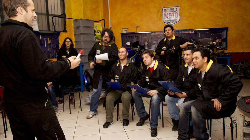 Scuolamoto: un corso dedicato alle donne