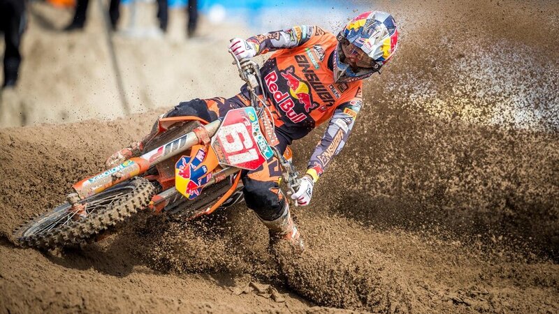 MX. Jorge Prado, femore fratturato in allenamento