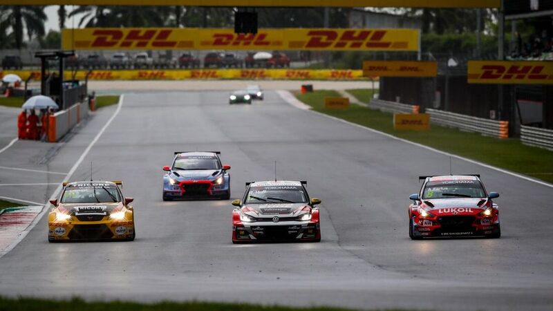 WTCR 2019, Malesia: Race2 thrilling a Esteban Guerrieri. Race3 decisiva per il titolo