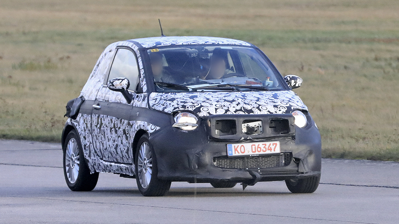 Fiat 500 elettrica, le foto spia