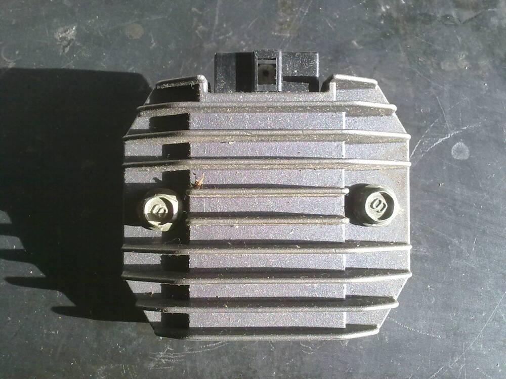regolatore di tensione originale yamaha r 6