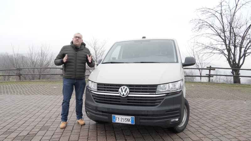 Volkswagen Transporter, uno splendido settantenne [Video]