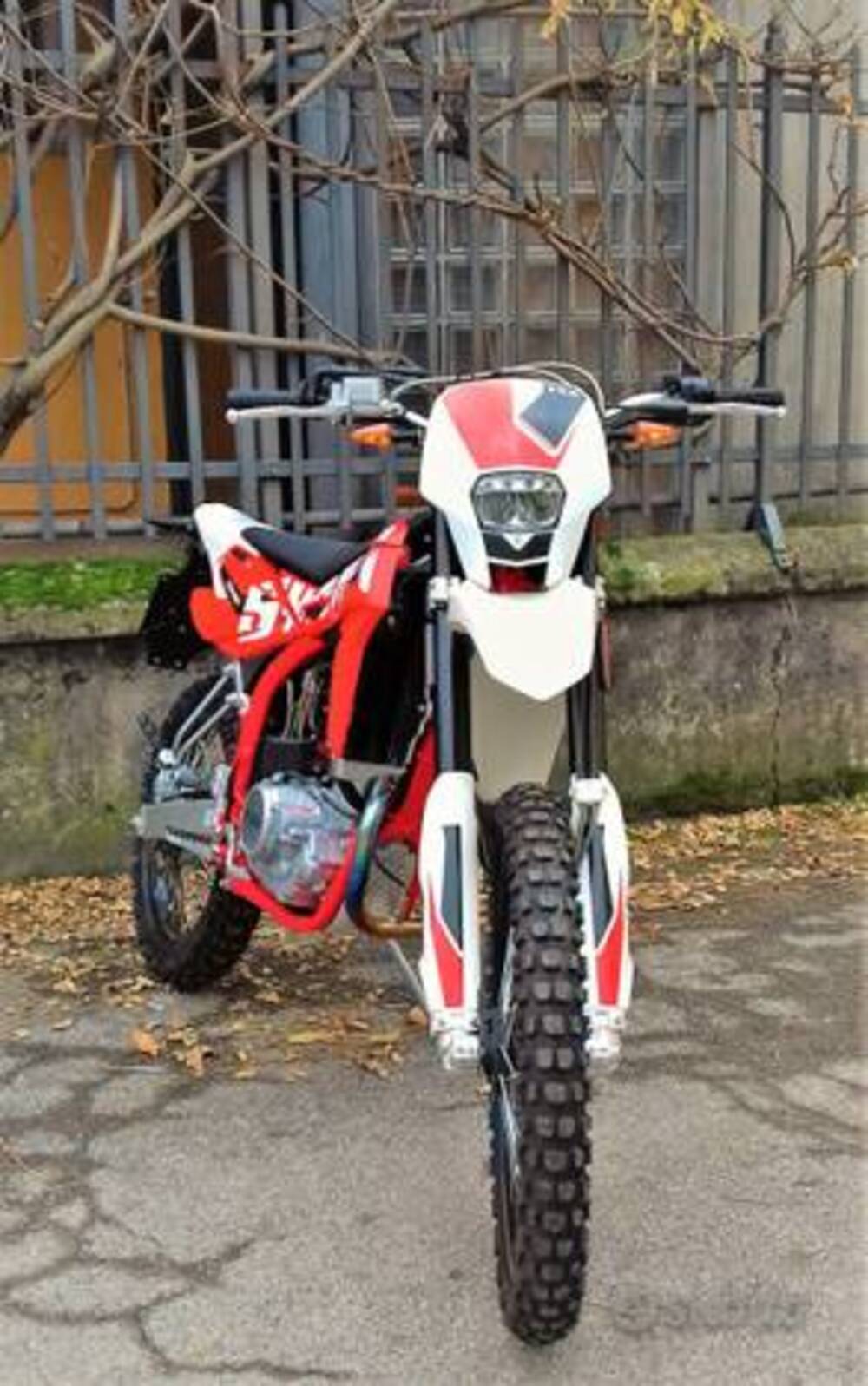 Swm RS 125 R (2017 - 20) (2)