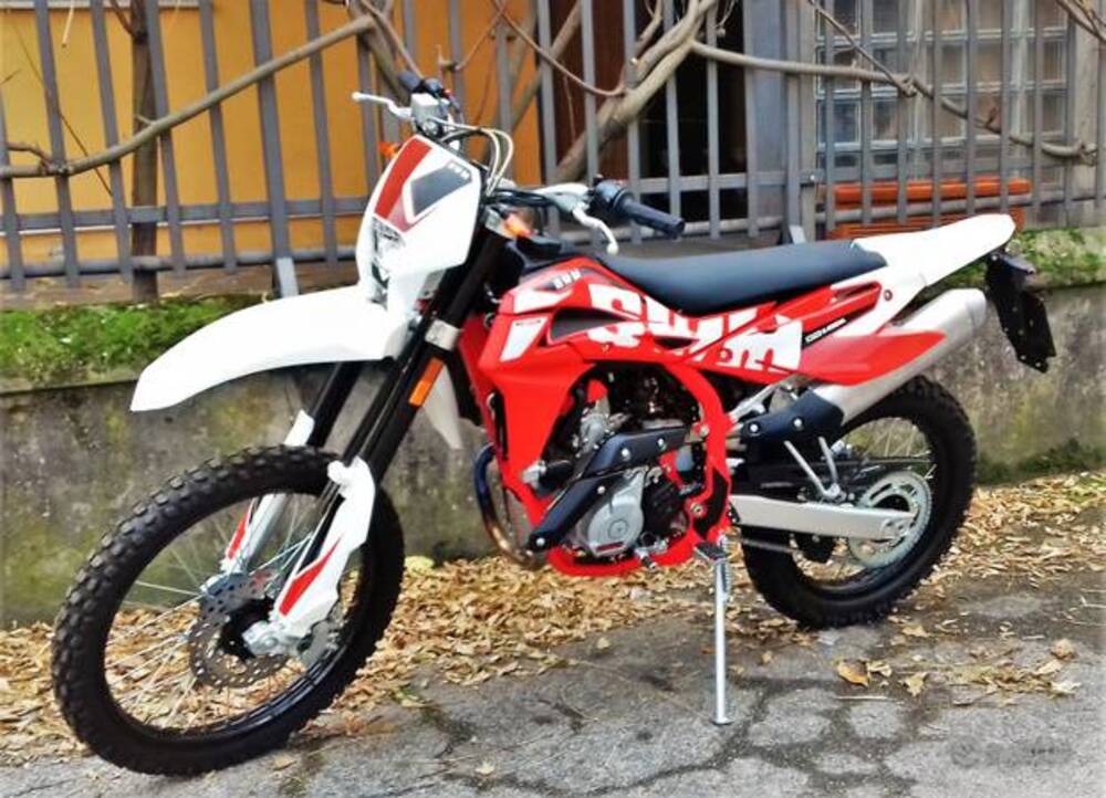 Swm RS 125 R (2017 - 20)